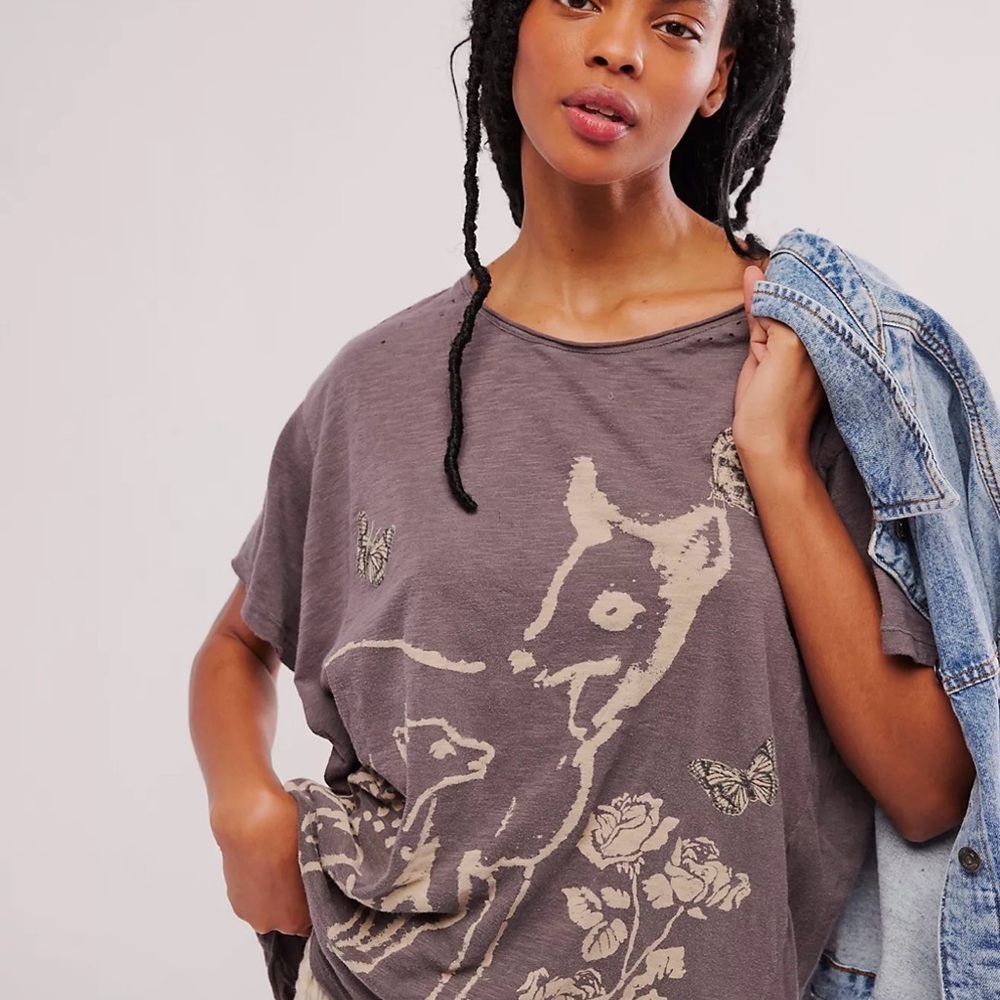 Magnolia Pearl Deer In Spring Tee